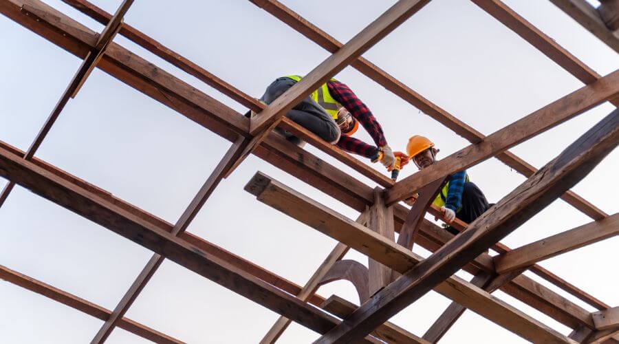 Expert flood damage restoration services in Sandoval, IL